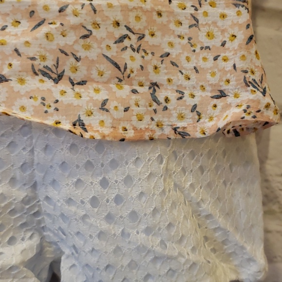 CLEARANCE NWT Girls 3T Shortset Pink and White - Picture 2 of 5